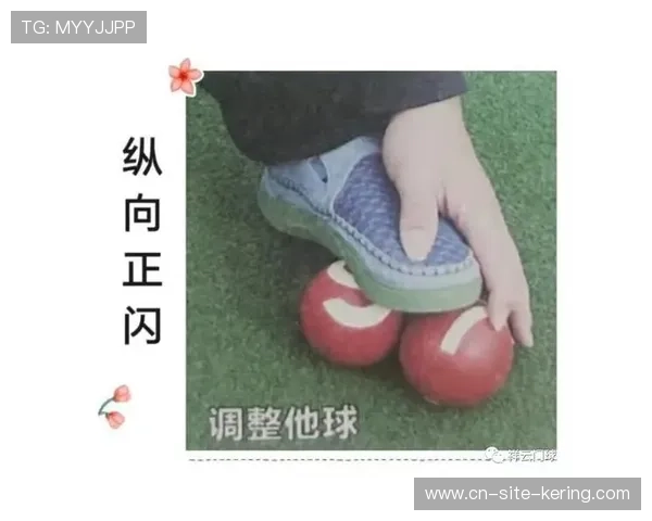 谷丙凤指导小球员基本功，亲身示范握杆姿势